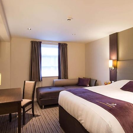 Premier Inn Glasgow - Bellshill Мотеруэлл Экстерьер фото