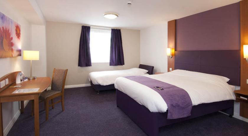 Premier Inn Glasgow - Bellshill Мотеруэлл Номер фото