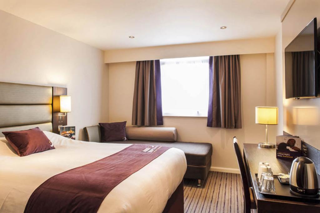 Premier Inn Glasgow - Bellshill Мотеруэлл Номер фото