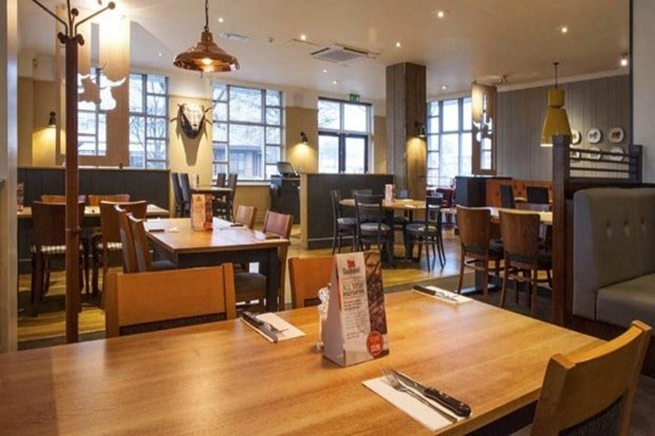 Premier Inn Glasgow - Bellshill Мотеруэлл Экстерьер фото
